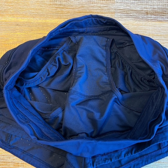 Lululemon Final Lap Navy Blue Mesh Shorts 2.5” - Picture 5 of 8